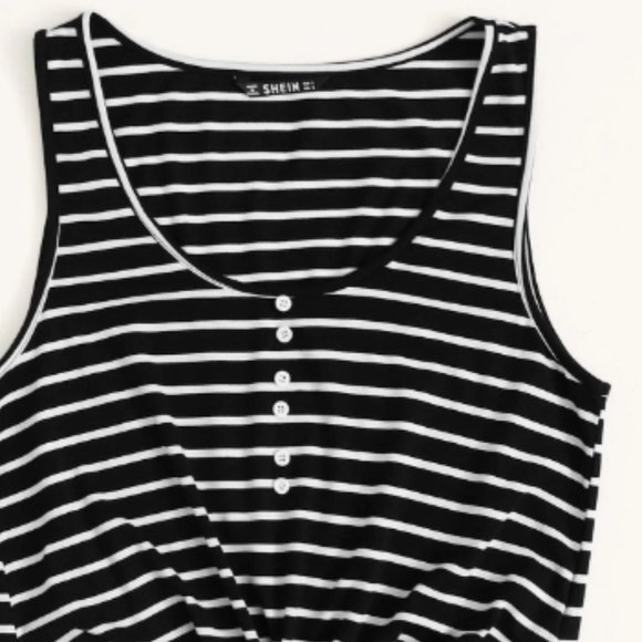 Button Detail Tie Hem Striped Tank Top - Picture 5 of 5